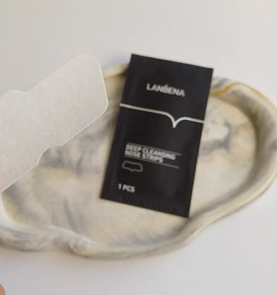 چسب بینی لانبنا